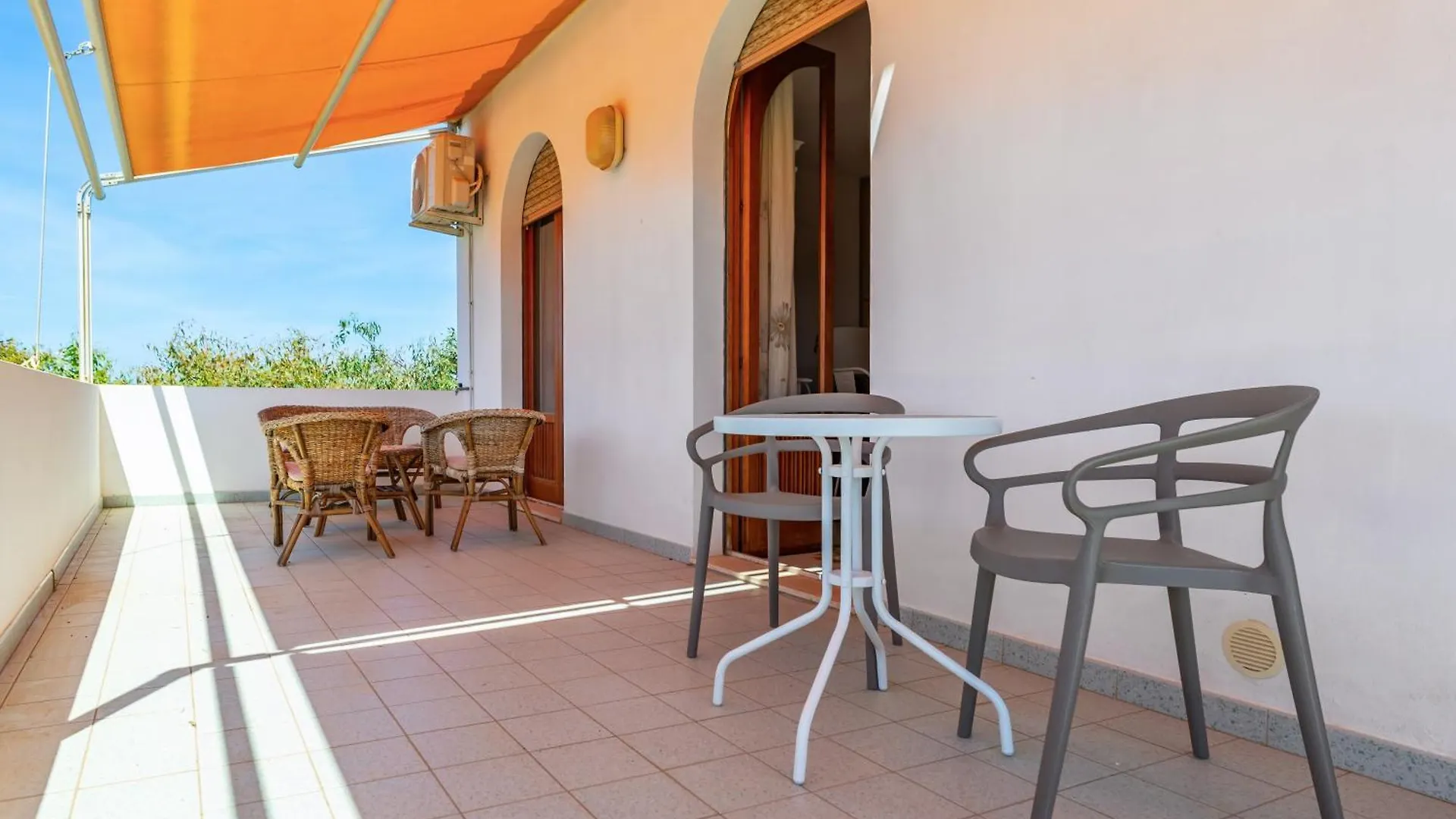 Portosalvo Apartment With Balconies Near The Beach Marina di Modica Italy